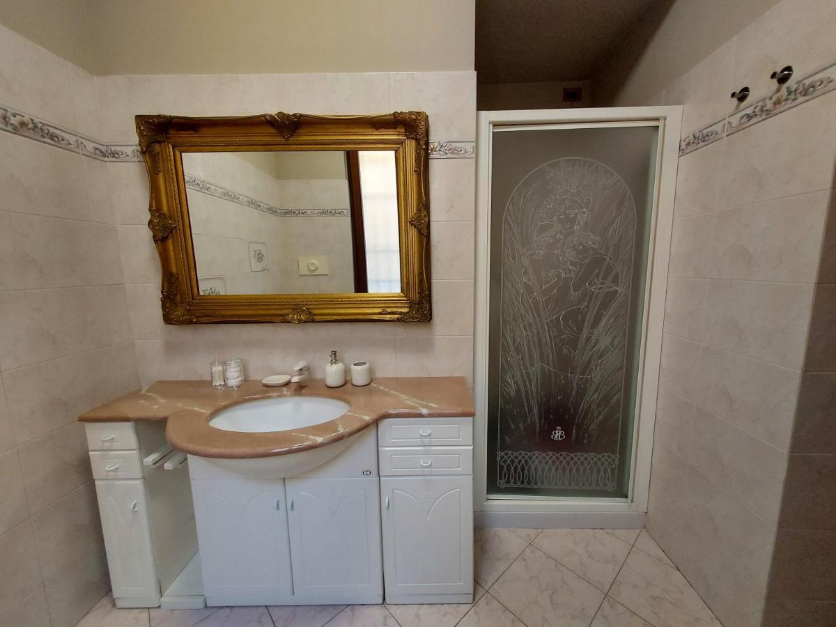 Casa Degli Artisti Apartment Кремона Екстериор снимка